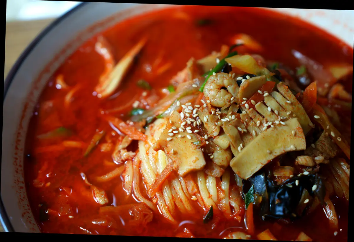 국밥 맛집 고수의 비법 전수! 대명돼지국밥 200% 즐기는 방법
